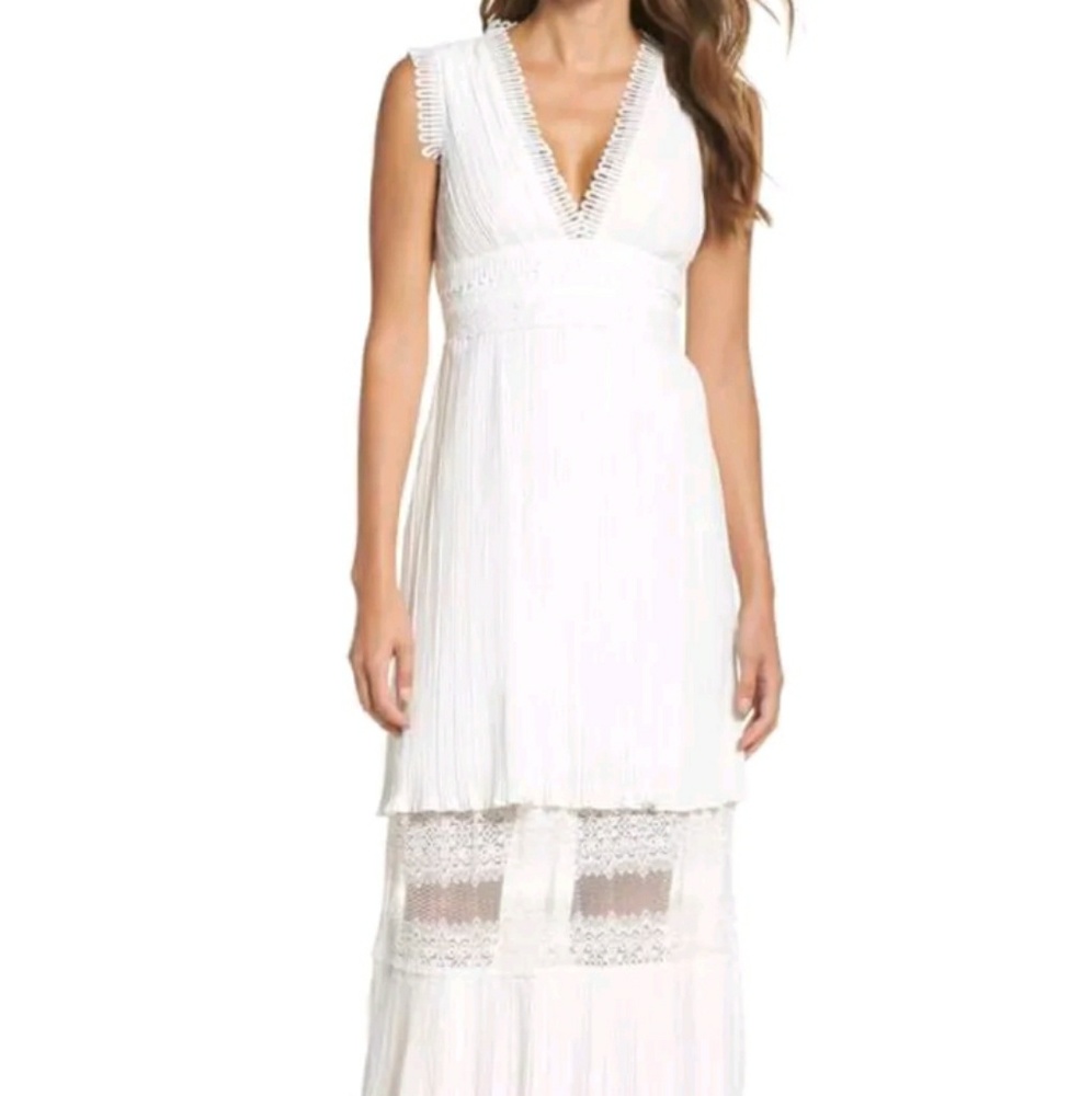 Foxiedox Jasmine Lace Inset Pleated Dress size M.